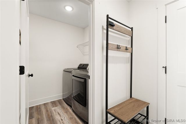 2413 Ridgewood Court, Jeffersonville, IN 47130