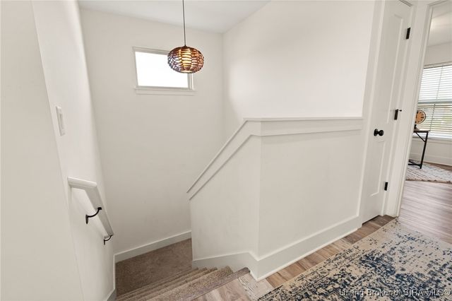 2413 Ridgewood Court, Jeffersonville, IN 47130