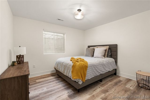 2413 Ridgewood Court, Jeffersonville, IN 47130