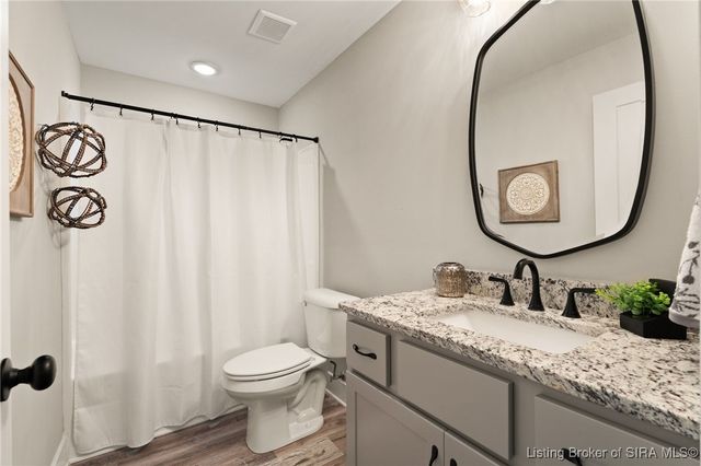 2413 Ridgewood Court, Jeffersonville, IN 47130