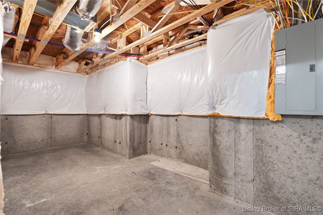 2413 Ridgewood Court, Jeffersonville, IN 47130