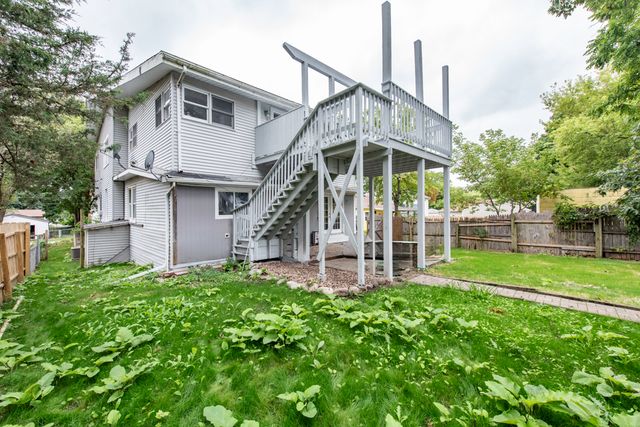 33827 N Oak Street, Grayslake, IL 60030