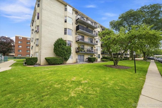 5506 LINCOLN Avenue 521, Morton Grove, IL 60053