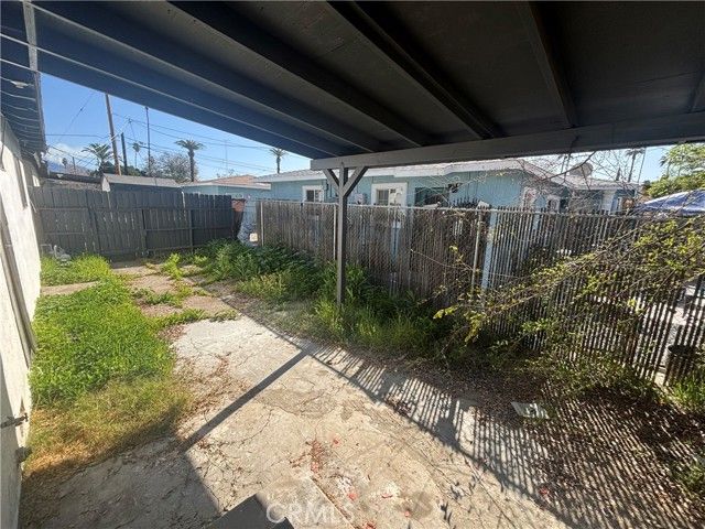 701 E Oakland, Hemet, CA 92543