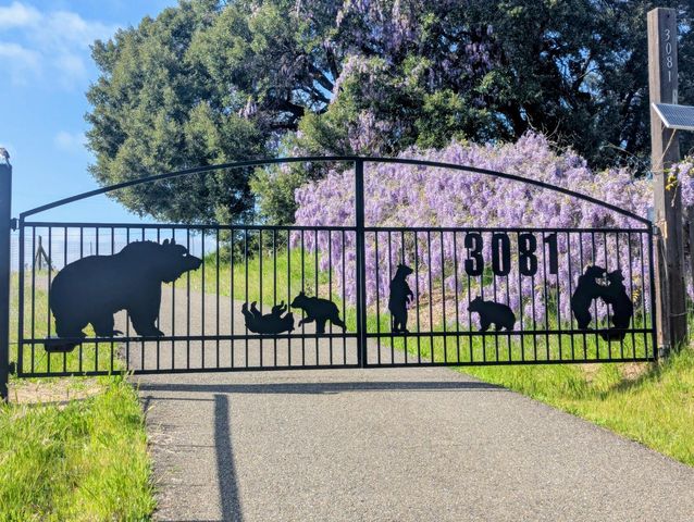 3081-3079 Little Spur, Somerset, CA 95684