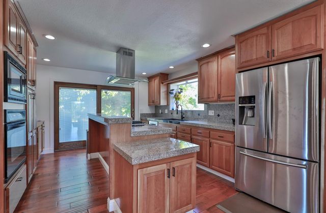 3081-3079 Little Spur, Somerset, CA 95684