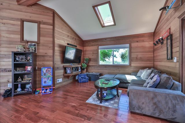 3081-3079 Little Spur, Somerset, CA 95684