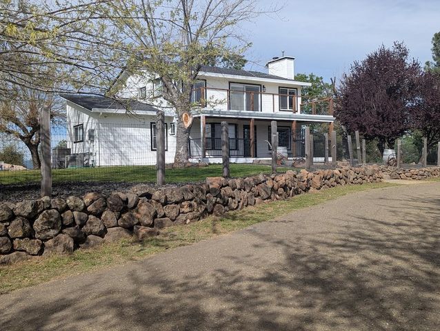 3081-3079 Little Spur, Somerset, CA 95684