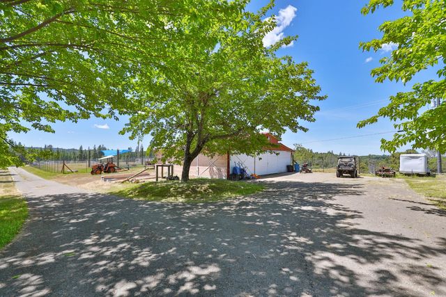 3081-3079 Little Spur, Somerset, CA 95684