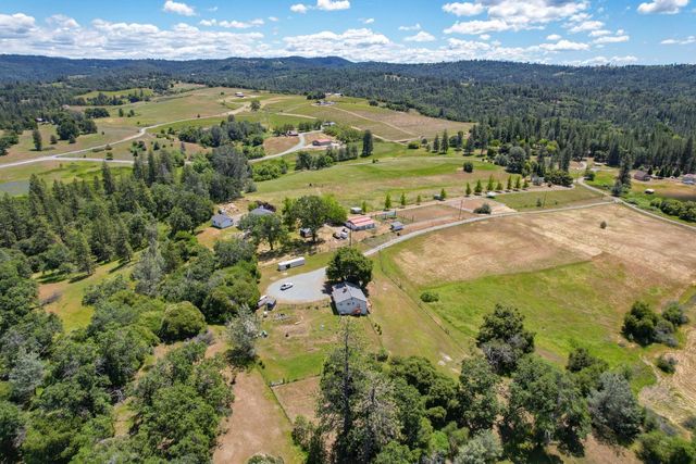 3081-3079 Little Spur, Somerset, CA 95684