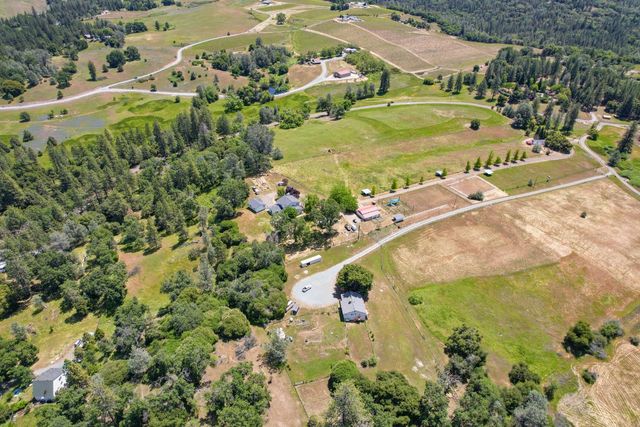 3081-3079 Little Spur, Somerset, CA 95684