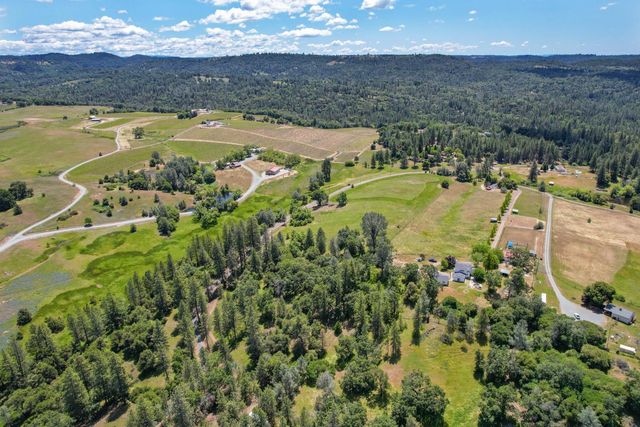 3081-3079 Little Spur, Somerset, CA 95684