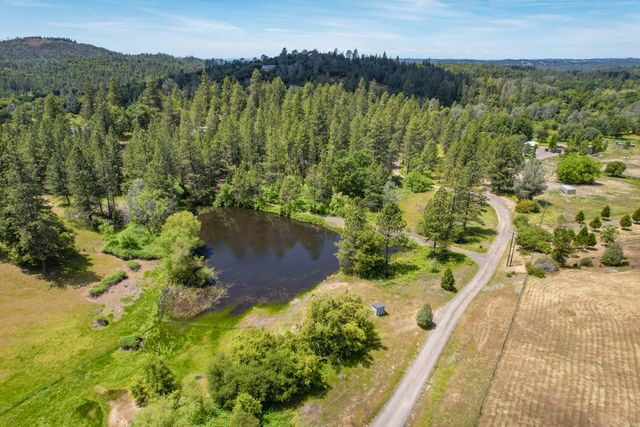 3081-3079 Little Spur, Somerset, CA 95684