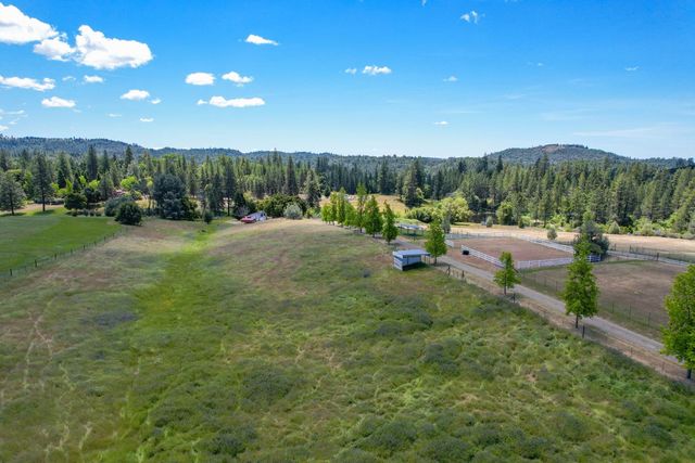 3081-3079 Little Spur, Somerset, CA 95684