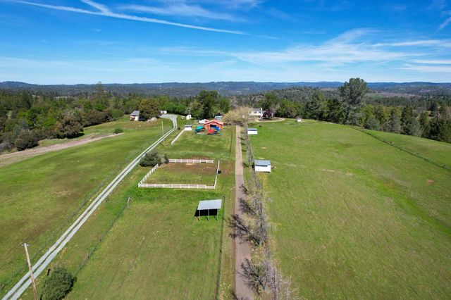 3081-3079 Little Spur, Somerset, CA 95684