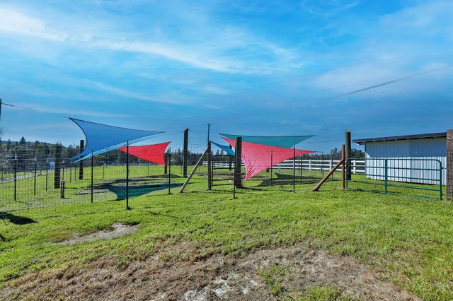 3081-3079 Little Spur, Somerset, CA 95684