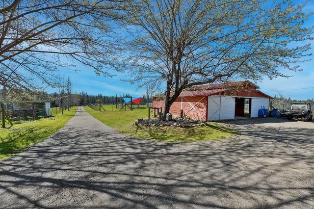 3081-3079 Little Spur, Somerset, CA 95684