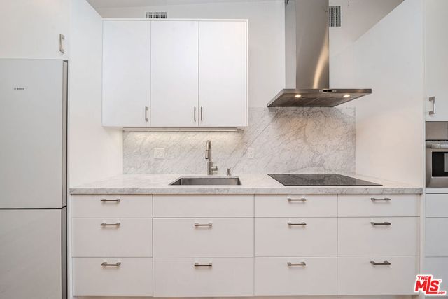 163 S Kingsley Drive, Los Angeles, CA 90004