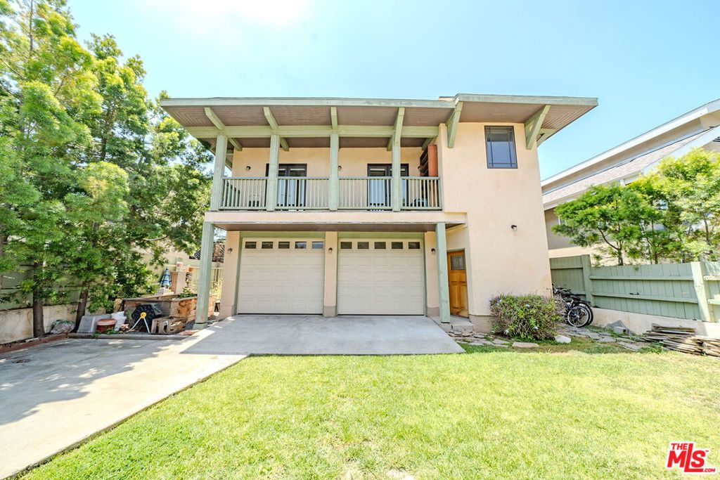 Image 37 of property listing at 163 S Kingsley Drive, Los Angeles, CA 90004