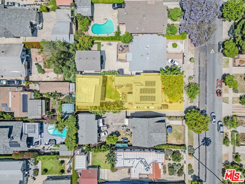 Image 66 of property listing at 163 S Kingsley Drive, Los Angeles, CA 90004