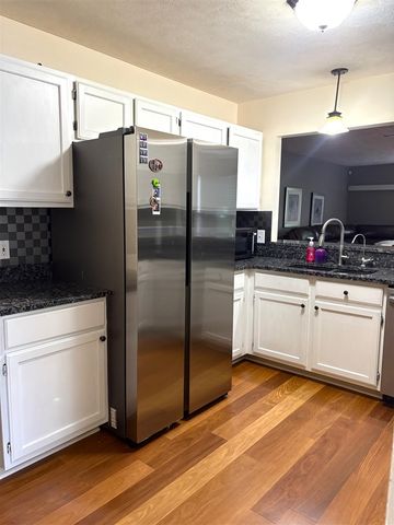 3292 Park Ridge Lane, Grand Rapids, MI 49525