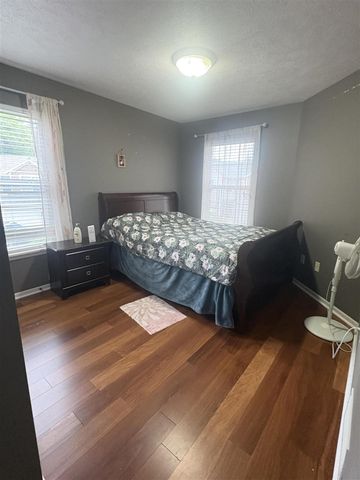 3292 Park Ridge Lane, Grand Rapids, MI 49525