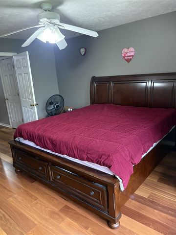 3292 Park Ridge Lane, Grand Rapids, MI 49525