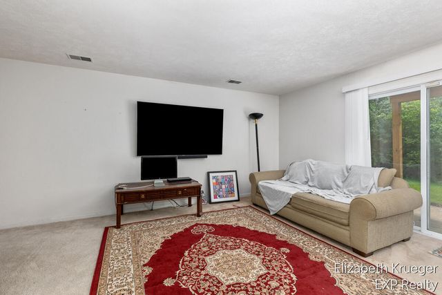 3292 Park Ridge Lane, Grand Rapids, MI 49525