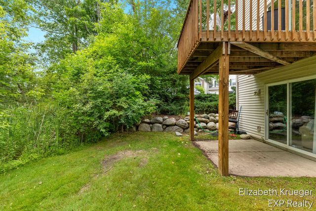 3292 Park Ridge Lane, Grand Rapids, MI 49525