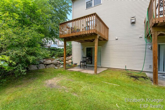 3292 Park Ridge Lane, Grand Rapids, MI 49525