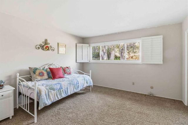 2083 Flying Hills, El Cajon, CA 92020