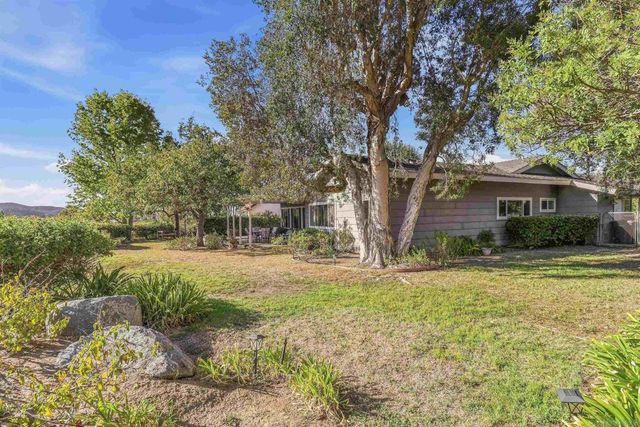 2083 Flying Hills, El Cajon, CA 92020