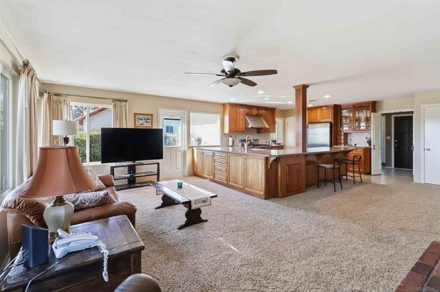 2083 Flying Hills, El Cajon, CA 92020