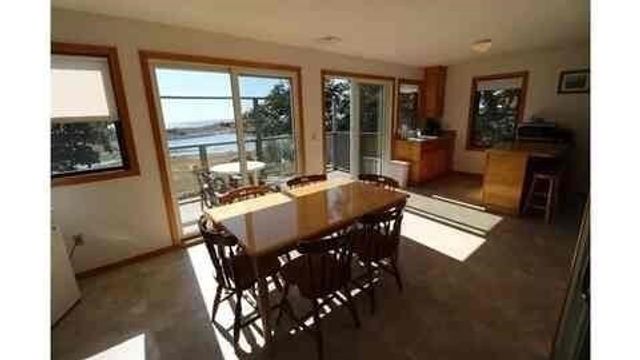 85 Thatcher Rd 2, Rockport, MA 01966