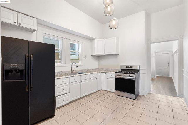 1432 12Th St, Oakland, CA 94607