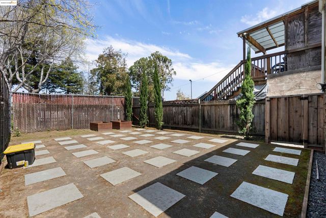 1432 12Th St, Oakland, CA 94607