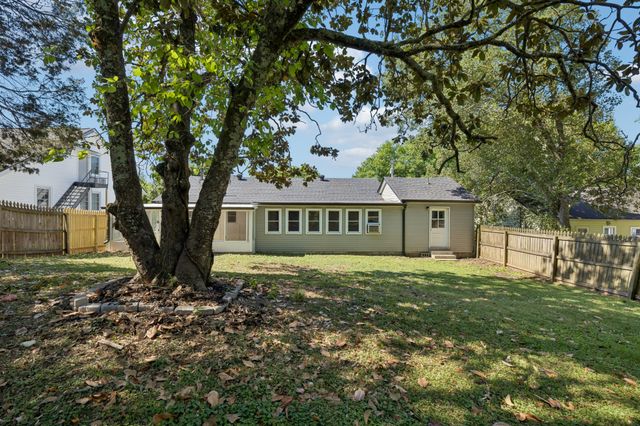 707 Jefferson Ave, E, Carthage, TN 37030