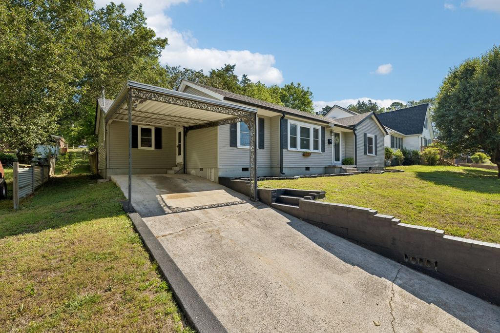 707 Jefferson Ave, E, Carthage, TN 37030