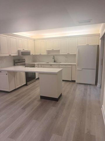 2622 NW 7th Court, Delray Beach, FL 33445