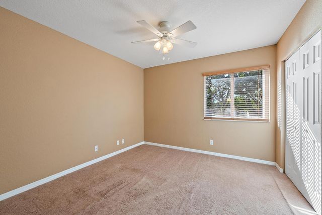 6188 Willoughby Cir, Lake Worth, FL 33463