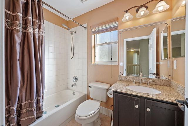 6188 Willoughby Cir, Lake Worth, FL 33463