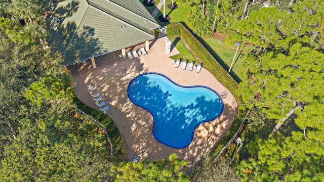 6188 Willoughby Cir, Lake Worth, FL 33463