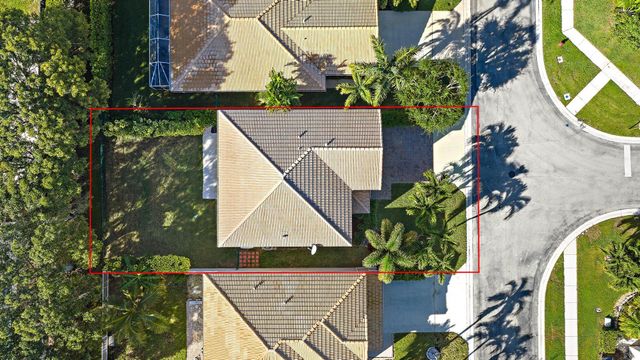 6188 Willoughby Cir, Lake Worth, FL 33463