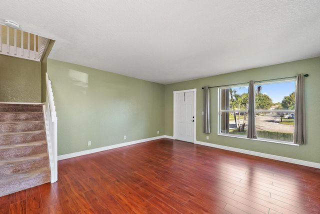 6188 Willoughby Cir, Lake Worth, FL 33463