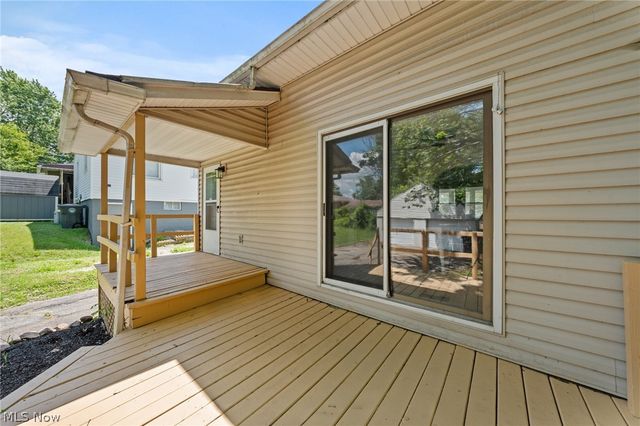 39 E Catawba Avenue, Akron, OH 44301