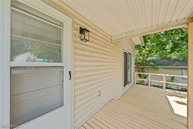 39 E Catawba Avenue, Akron, OH 44301