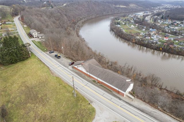 882 HIGHPOINT DRIVE, California, PA 15423