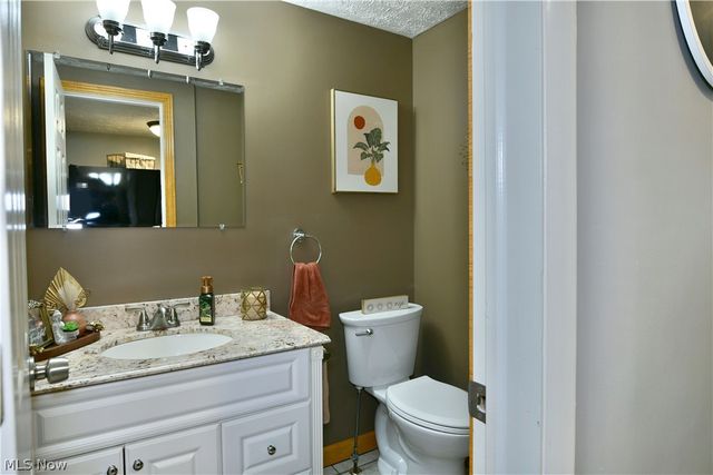 23 Massachusetts Avenue, Poland, OH 44514