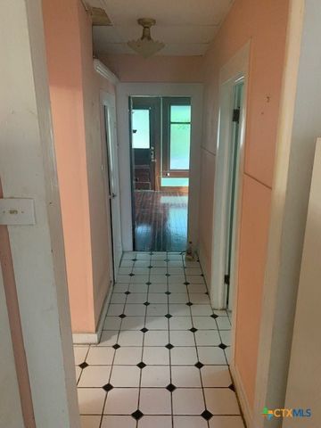 1029 W Martin Luther King, San Marcos, TX 78666