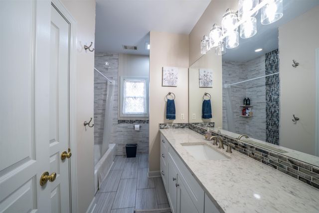 315 DEERFIELD CV, Somerville, TN 38068